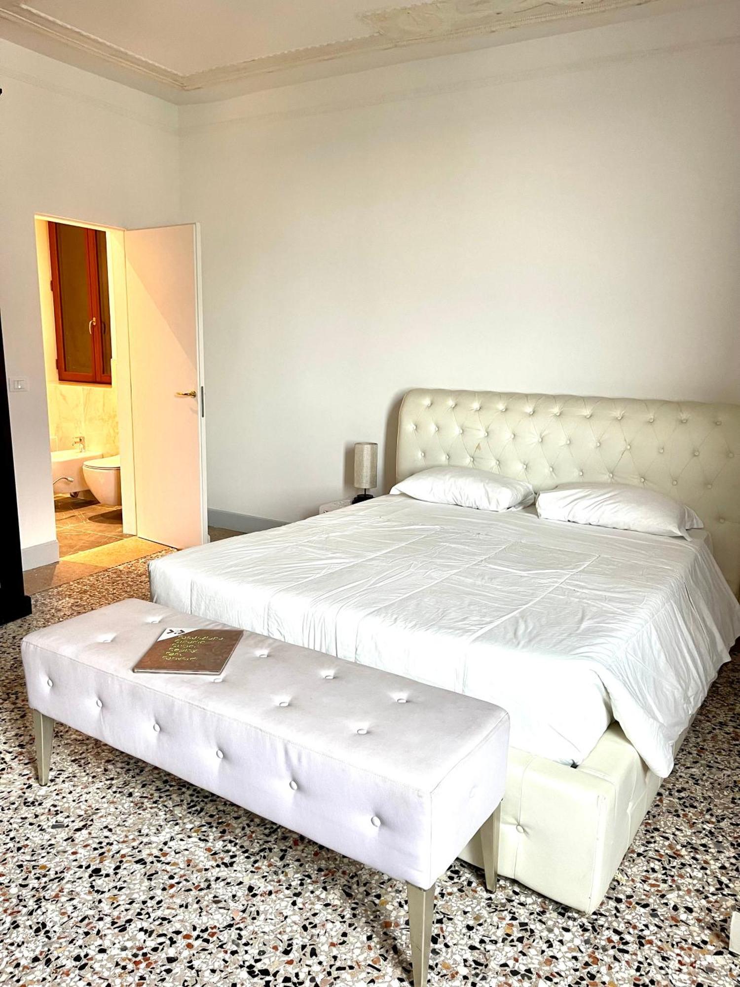Apartamento The B Collection - San Marco Riva Schiavoni Venecia Exterior foto